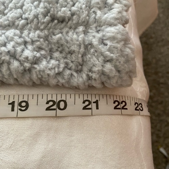 Style 5 Pullover Soft Fuzzy Gray Sweater 1/4 zip XL NWT - Picture 3 of 9